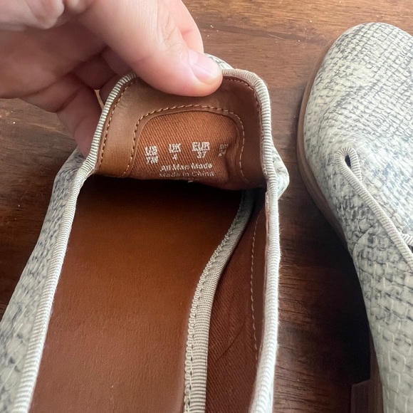 Franco Sarto Jeena Snakeskin Print Loafer Women’s Size US 7 - Picture 4 of 5